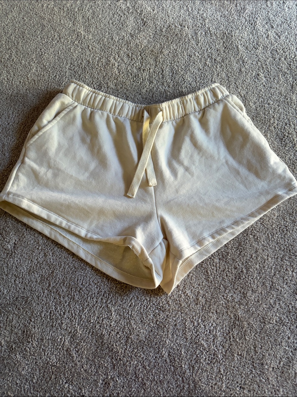 Auden Cream Athletic Drawstring Shorts with pockets size small